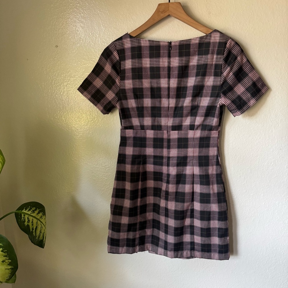 Lulus | Extra Credit Black and Red Plaid Short Sleeve Mini Dress - Picture 6 of 7